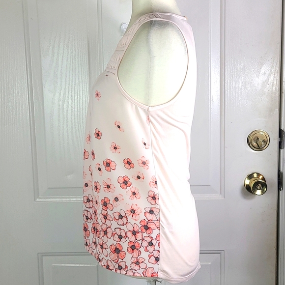 Elle Pleated Blouse - Picture 6 of 11